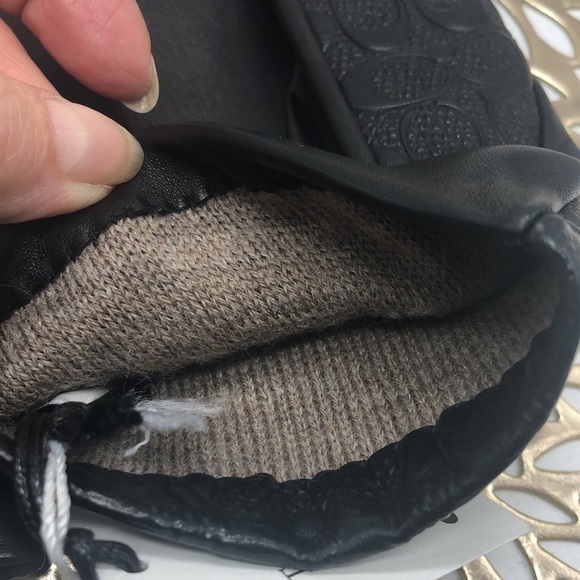 NWT Coach Embossed Sheep Skin Leather with 100% Wool Lining Gloves Size 7 - Picture 5 of 8